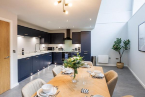Luxury apartment 5 min to city centre*free parking